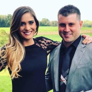 Meet your Posher, Abbey